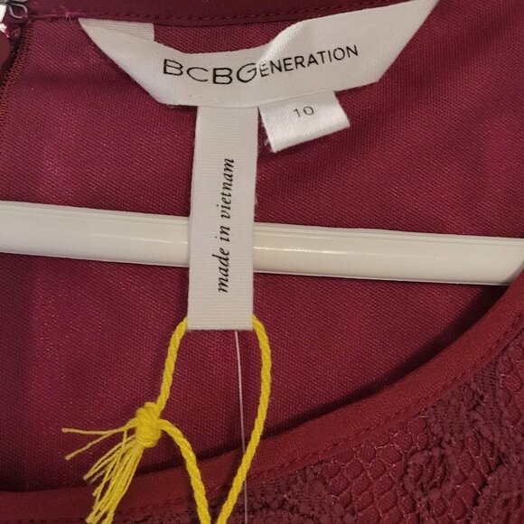 BCBG Generation Lace Dress, size 10, BNWT - Picture 2 of 5